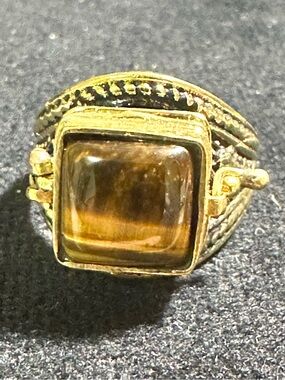Vtg: Brass & Natural Tigers Eye Poison Ring